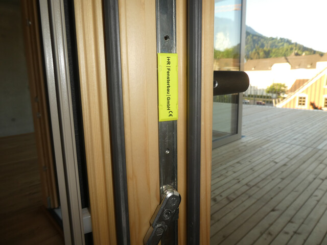 Moderne und hochwertige Penthouse-Wohnung mit Loggia und großer Terrasse