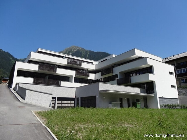 Sonnige 4 Zimmer-Ferienwohnung (8 Betten/2 Bäder) mit TG Platz im Zentrum von St. Gallenkirch/Montafon!