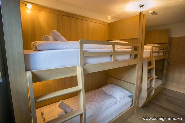 Sonnige 4 Zimmer-Ferienwohnung (8 Betten/2 Bäder) mit TG Platz im Zentrum von St. Gallenkirch/Montafon!
