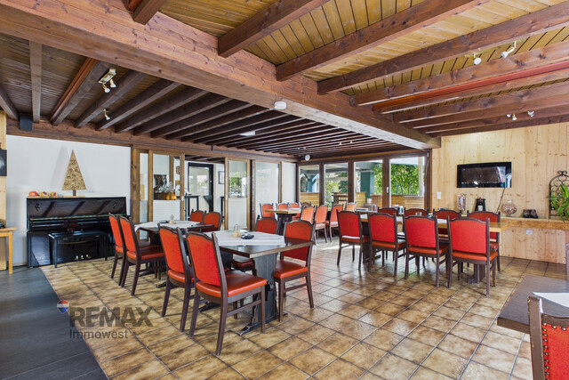 HOTEL PENSION LÖWEN IN SULZ - Etablierter Beherbergungsbetrieb mit nachgewiesener Zusatznachfrage, baubewilligter Erweiterung und optionalem Immobilienpotenzial