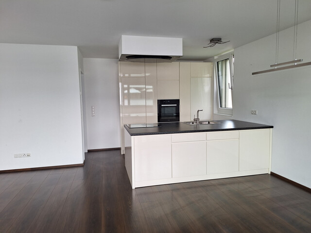 Niedrige Betriebskosten!!! Moderne 3-Zimmerwohnung mit Tiefgarage mit modernster Technik zu verkaufen!