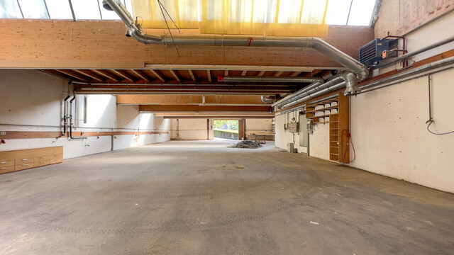 Schnepfau Großzügige, sehr vielseitige Gewerbefläche