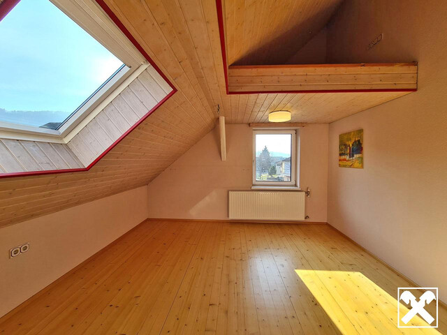 Zweifamilienhaus mit separaten Eingängen