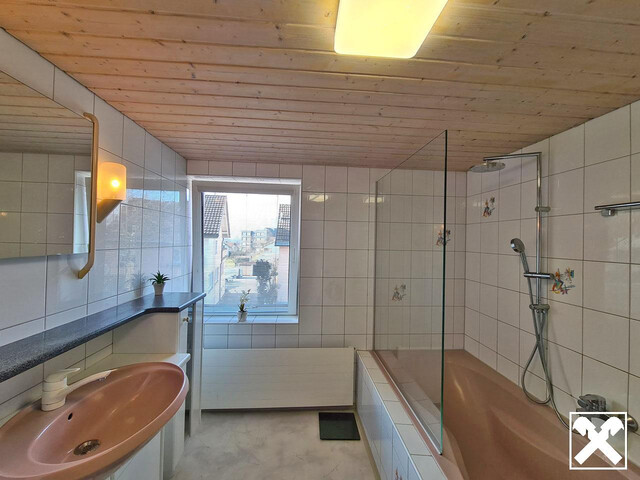 Zweifamilienhaus mit separaten Eingängen