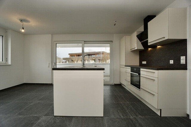 Geräumige Wohnung mit Garage, Balkon, Keller und Fahrradabstellraum in Top-Lage!