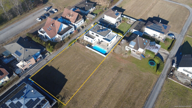 Exklusives, modernes Einfamilienhaus mit Wellnesskomfort auf großzügigem 1.500 m² Grundstück