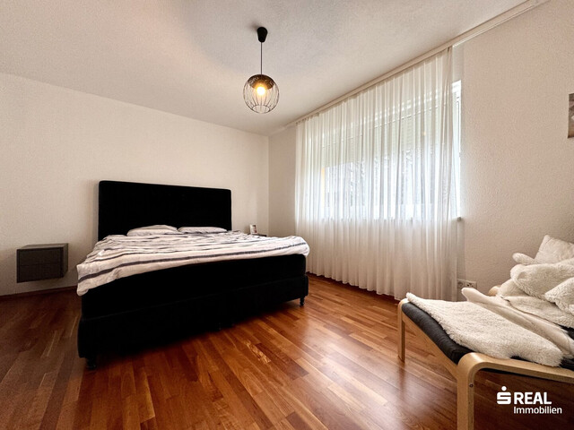 Modernisiertes Mehrfamilienhaus mit zwei großzügigen Wohnungen