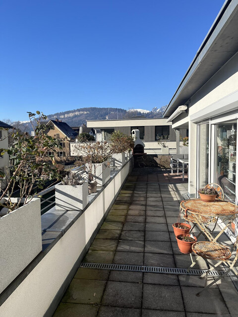 Privatverkauf: Penthousewohnung  mit 80 m² Terrasse, Garage &amp; 3 Stellplätzen in Gebrauchtobjekt