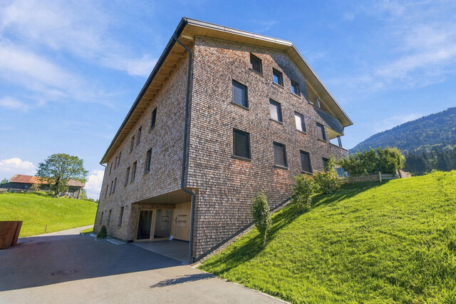 Naturjuwel mit Handwerksseele - 2 Zimmer Wohnung voller Lebensqualität!