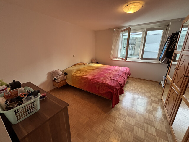 ohne Provision -  helle, geräumige 2,5 Zimmer Terrassenwohnung