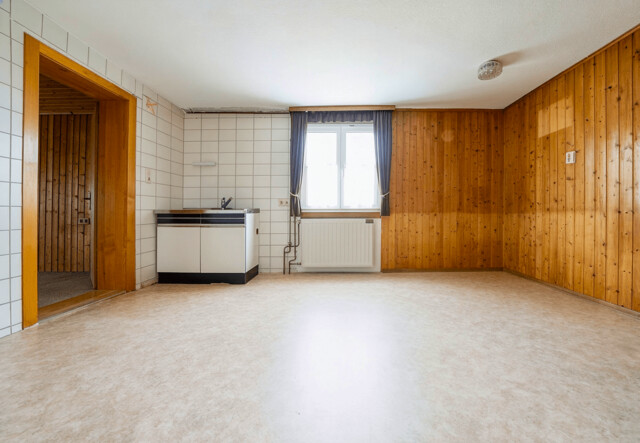 Grundstück mit bewohnbarem Wohnhaus