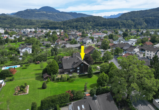Grundstück mit bewohnbarem Wohnhaus