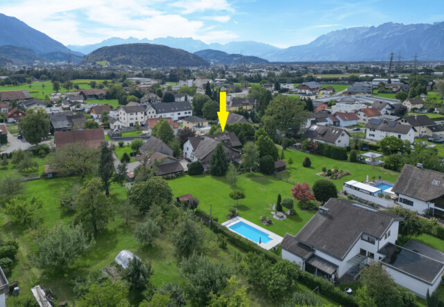 Grundstück mit bewohnbarem Wohnhaus