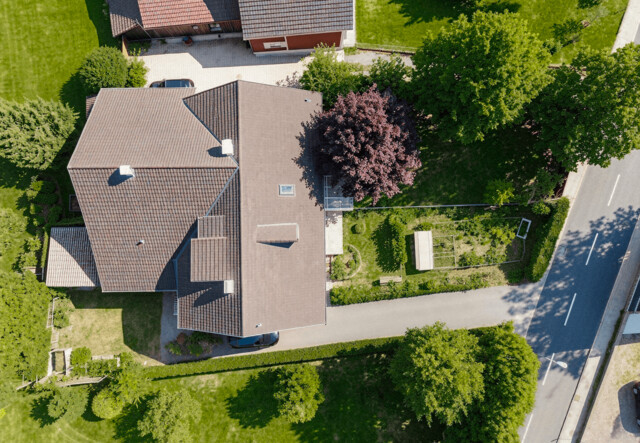 Grundstück mit bewohnbarem Wohnhaus