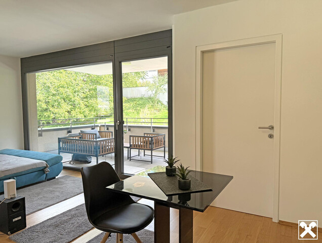 Neuwertige top vermietete 2 Zimmer Wohnung!