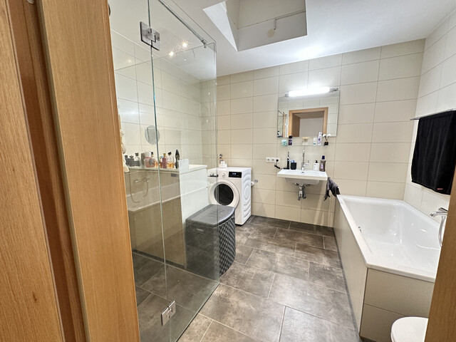 Attraktive 3-Zi-Dachgeschosswohnung in Lustenau zu vermieten!