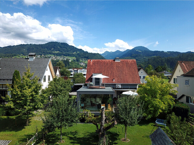 Stilvolles Einfamilienhaus mit Einliegerwohnung/Praxis/Büro in Rankweil