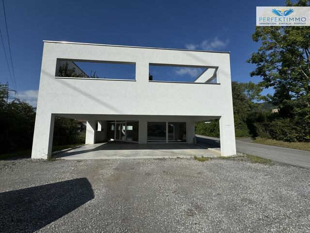 Moderne Büro- oder Praxisfläche mit bester Verkehrsanbindung - inklusive 4 Stellplätzen!