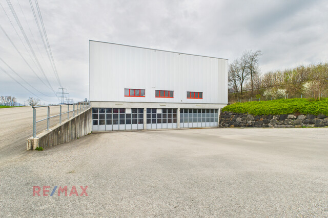 1.418 m² Lagerhalle – Direkt an der A14 gelegen, ideal für Ihre Logistik- und Lagerbedürfnisse