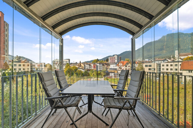 Ferienwohnsitz möglich! Wohn- und Geschäftshaus mit zwei Wohneinheiten in zentraler Lage!