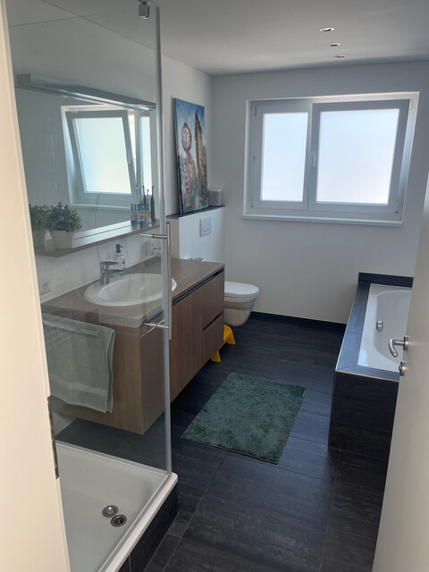 Privatverkauf - Exklusives 4-Zimmer-Penthouse mit großer Sonnenterrasse in ruhiger Bestlage