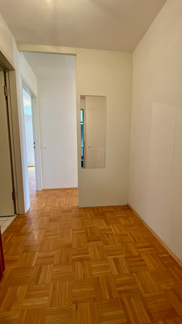 "ohne Provision" helle 3,5 Zimmer Wohnung mit verglaster Terrasse