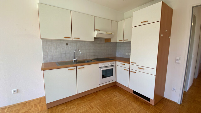 "ohne Provision" helle 3,5 Zimmer Wohnung mit verglaster Terrasse