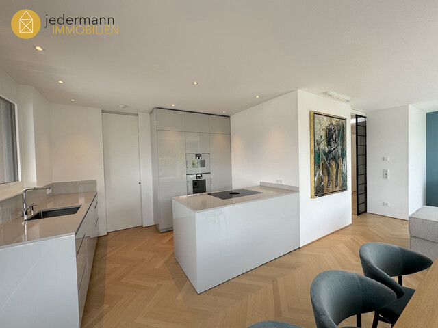 FELDKIRCH: EXKLUSIVE PENTHOUSEWOHNUNG MIT 360°-PANORAMABLICK IN GISINGEN