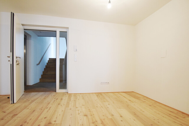 Kompaktbüro 13,95 m² mit historischem Ambiente - Top-Lage im Herzen von Hohenems