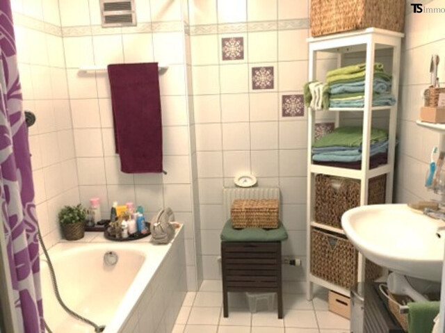 "Blick über Feldkirch: Gemütliche 2-Zimmer-Wohnung ca. 61 m2 mit Balkon am Ardetzenberg"