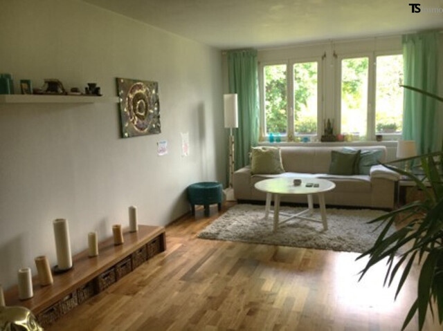 "Blick über Feldkirch: Gemütliche 2-Zimmer-Wohnung ca. 61 m2 mit Balkon am Ardetzenberg"