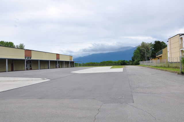 TOP-Lagerhalle mit Rangierfläche in Meiningen zu vermieten