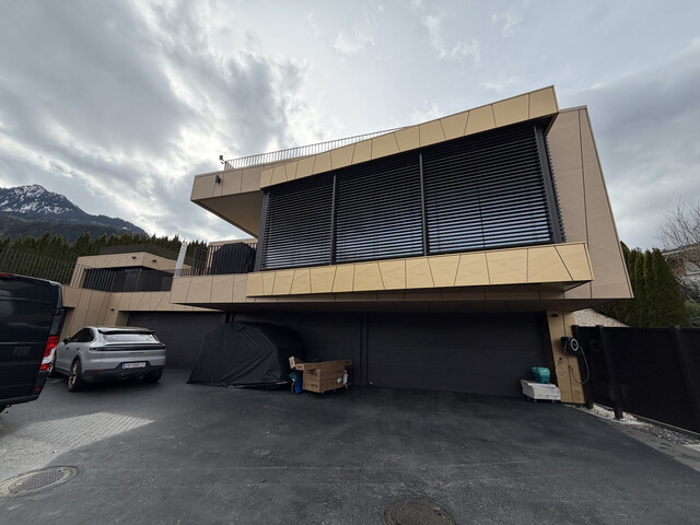 Sackgasse - 12 Garagen - 2026 Umbau für EUR 2 Mio. 