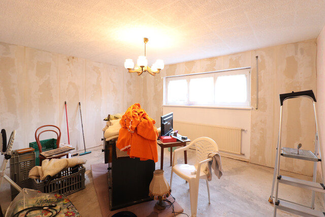 JUWEL: Bungalow mit riesigem Grundstück in sehr guter Lage (Nahe der Frutz)