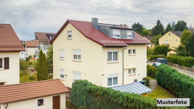 Attraktives Zinshaus mit Wohn- und Gewerbeeinheiten