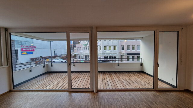 Schöne 3-Zimmer-Wohnung inkl. TG-Platz, in zentraler Lage, mit großer Terrasse