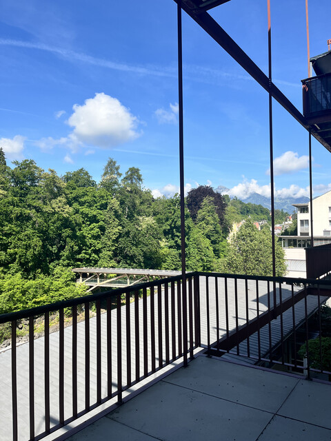 Schönes Loft mit Balkon