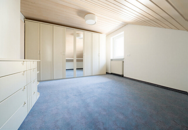 2-Zimmer-Dachgeschoßwohnung mit wunderbarer Fernsicht