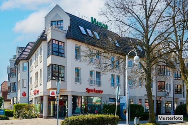 L-förmiges Wohn- und Geschäftshaus: Stadtleben & Vielfalt in Wien