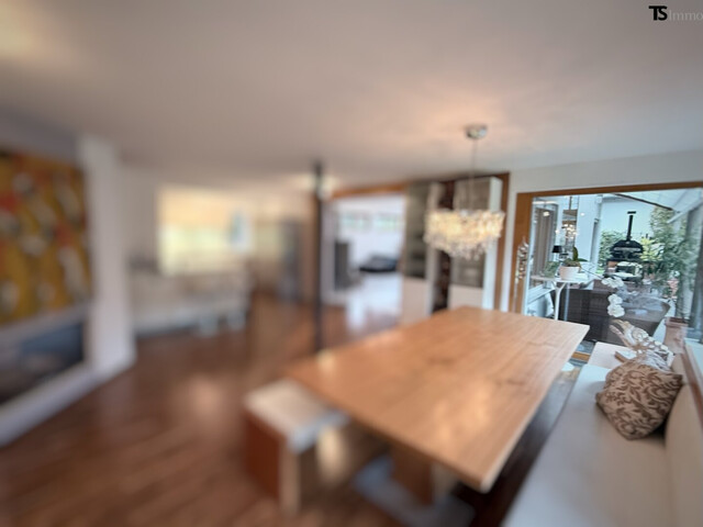 Nüziders: Einfamilienhaus mit Garten - Diskrete-Premium-Immobilie in Nüziders – Wohnjuwel mit Wintergarten, Wellnessbereich & Traumgarten