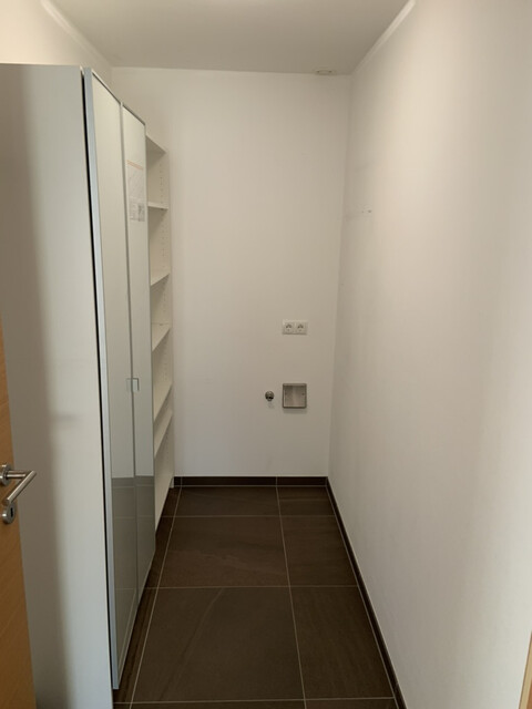 Moderne 4-Zimmer-Wohnung mit Terrasse, Tiefgaragenplatz und Kellerabteil in Muntlix