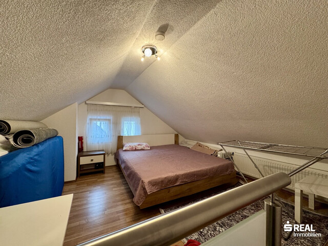 Zwei Mehrfamilienhäuser mit insgesamt 10 Wohnungen