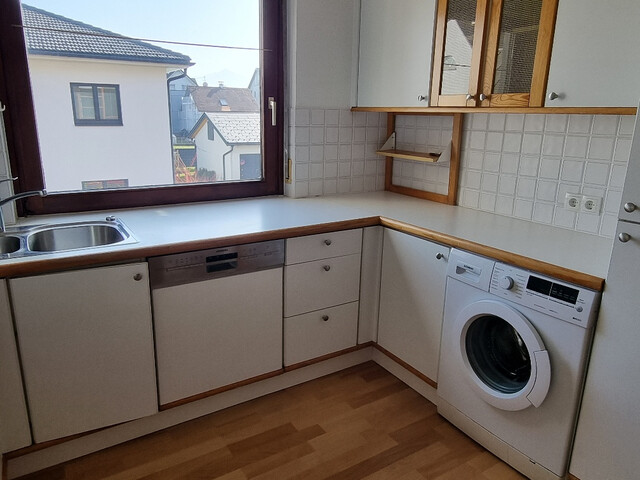 3-ZIMMERWOHNUNG MIT ZWEI BALKONEN UND TIEFGARAGE IN RUHIGER LAGE VON BREGENZ