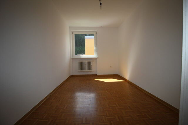 Bestens eingeteilte 3 1/2 Zimmer-Wohnung - Sofortbezug