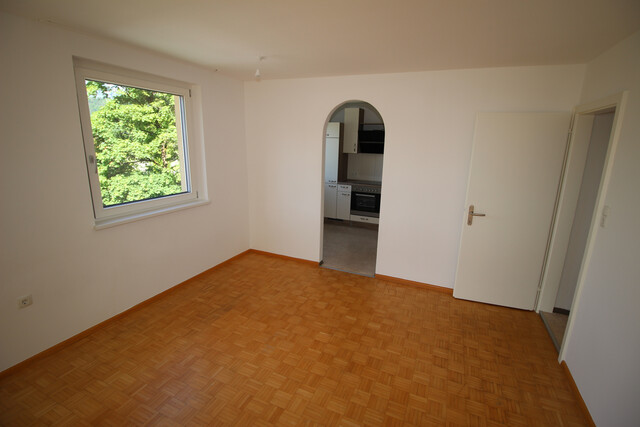 Bestens eingeteilte 3 1/2 Zimmer-Wohnung - Sofortbezug