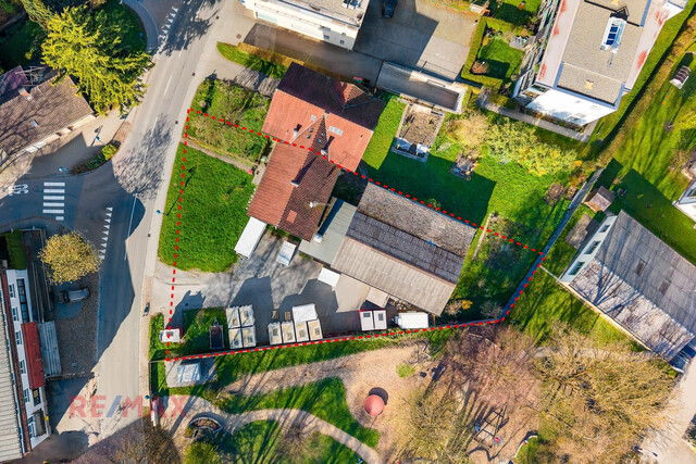 Hier beginnt Ihre Zukunft – Großes Grundstück für große Pläne