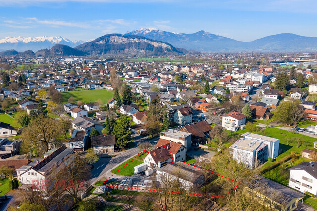 Hier beginnt Ihre Zukunft – Großes Grundstück für große Pläne