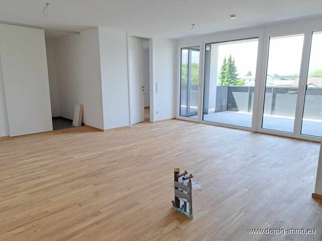 NEUBAU - 3 Zimmer Wohnung mit sonniger Terrasse und Tiefgaragenplatz in Top Lage -  provisionsfrei