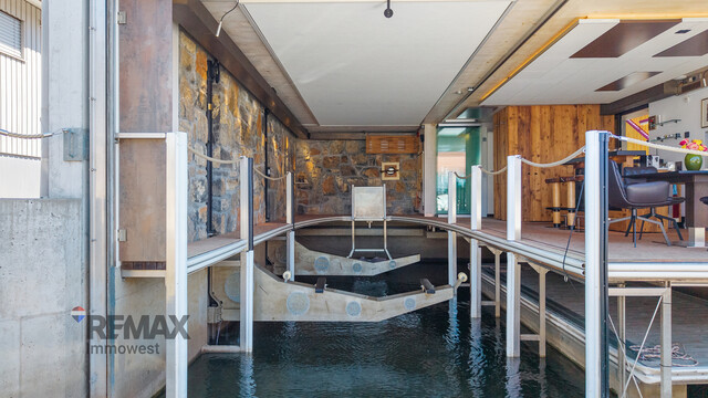 Direkt am Wasser: Exklusives Bootshaus mit Luxuskomfort