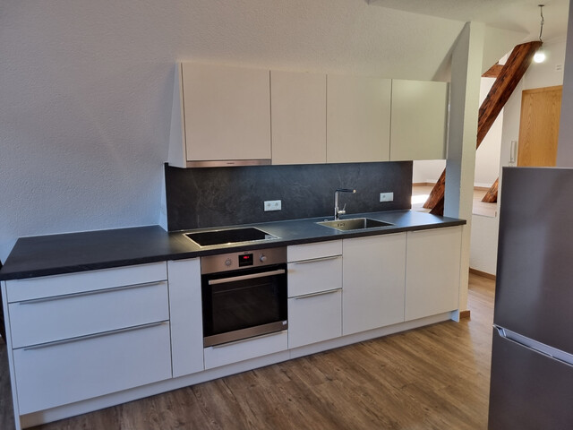 Exklusives Wohnen über der Altstadt: 70 m² Einraumwohnung  – neu renoviert – ein einmalgies Wohnerlebnis!